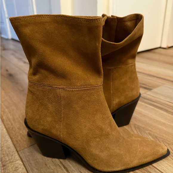 Zara Shoes - Brown Suede Ankle Boots - Never Worn!!